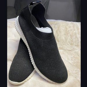 David Tate Knit Slip-On Sneakers – Women's 13M – Men's 11/11.5